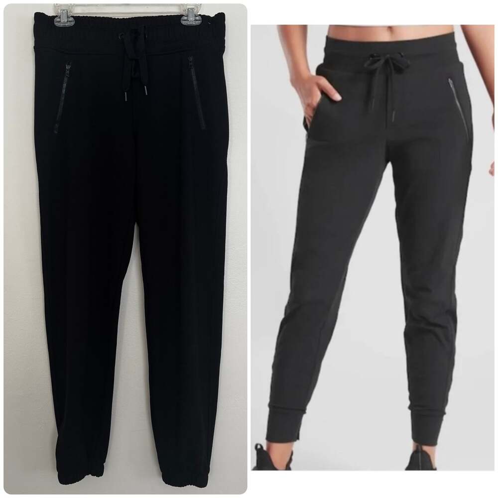 Athleta Bounce Back Jogger in Black